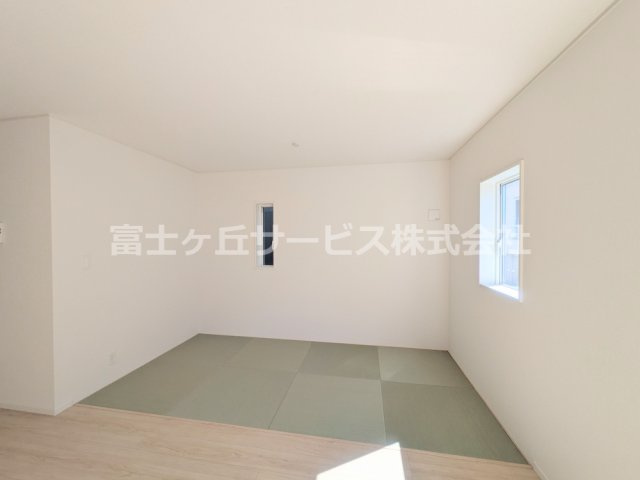 【和室】 | 沼津市高尾台 6期 新築一戸建て 2号棟 | LDK横のタタミコーナーです
