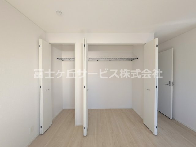 【収納】 | 沼津市高尾台 6期 新築一戸建て 3号棟 | 寝室の収納です