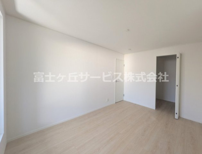 【子供部屋】 | 沼津市高尾台 6期 新築一戸建て 3号棟 | 洋室6.7帖