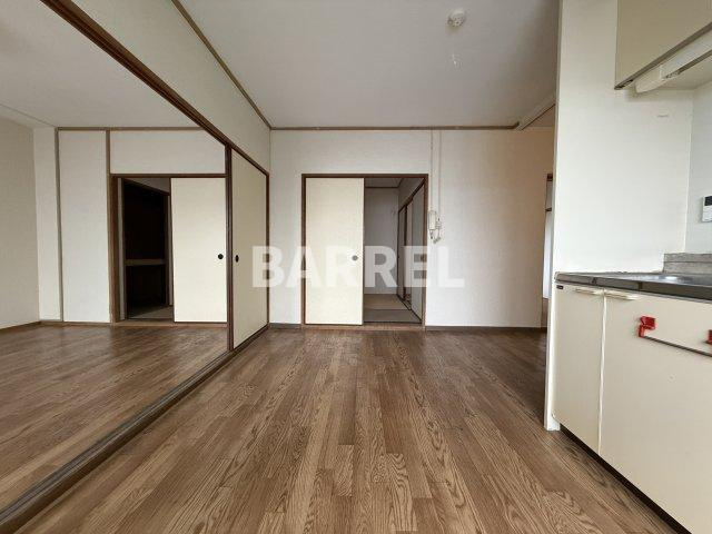 ヴィラひばりヶ丘の居間・リビング