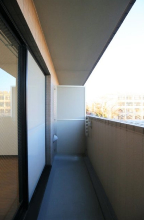 杉並区和田１丁目の賃貸マンションのバルコニー