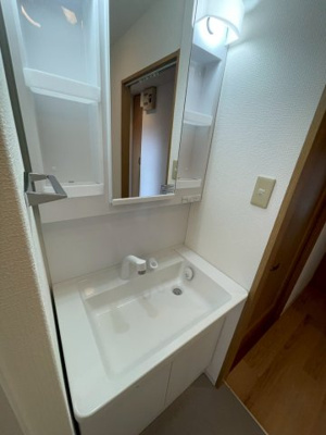 【洗面所】 | シャトーグランデイノウエ