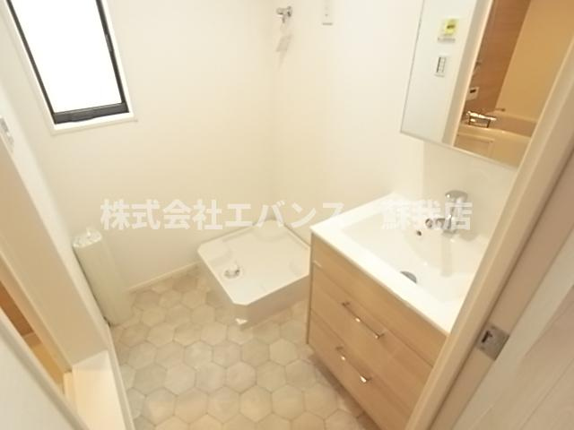 【洗面所】 | セミカ千葉寺 | 使いやすい洗面所です