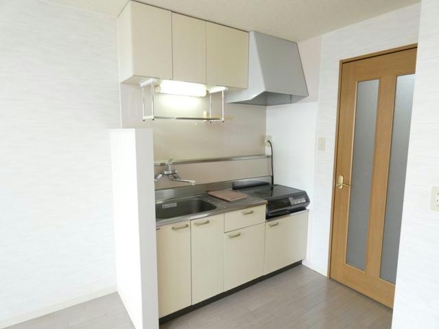 藤勢浪花のキッチン