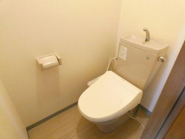 藤勢浪花のトイレ