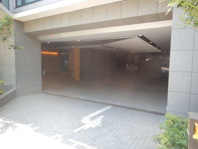 グランドヒルズ恵比寿のエントランス