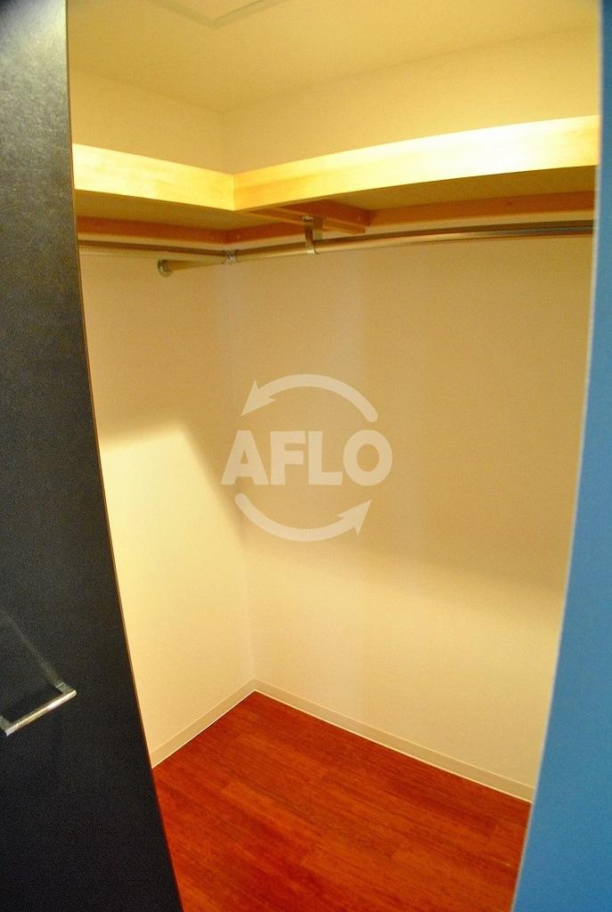 グランプラス谷町の収納|グランプラス谷町　ウォークインクローゼット