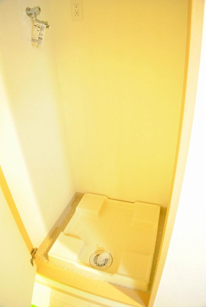 アーバンフラッツ心斎橋の設備|La Douceur心斎橋（ラドゥセール心斎橋）　洗濯機置き場