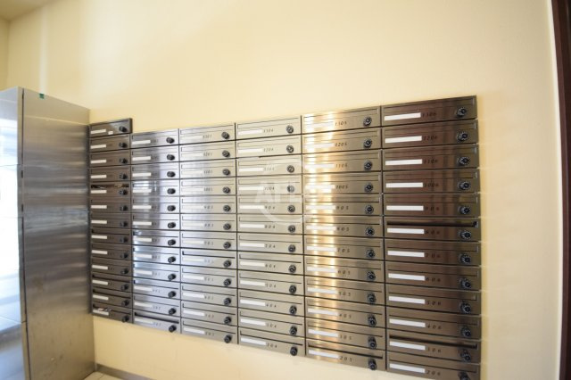 アーバンフラッツ心斎橋のその他共用部分|La Douceur心斎橋（ラドゥセール心斎橋）　メールボックス