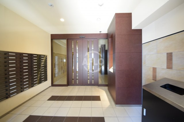 アーバンフラッツ心斎橋のエントランス|La Douceur心斎橋（ラドゥセール心斎橋）　きれいなエントランス