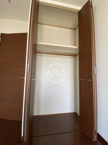 カスタリアタワー長堀橋の収納|カスタリアタワー長堀橋　クローゼット