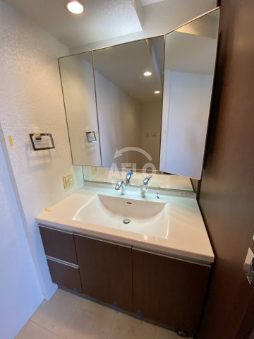 カスタリアタワー長堀橋の独立洗面台|カスタリアタワー長堀橋　洗面化粧台