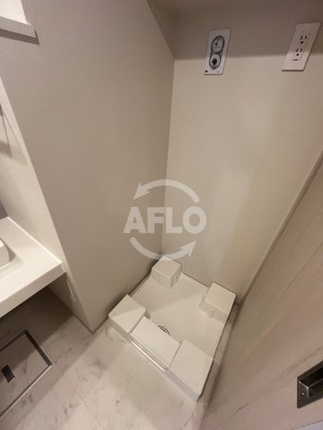 コンフォリア・リヴ北浜淡路町の設備|コンフォリア・リヴ北浜淡路町　洗濯機置き場