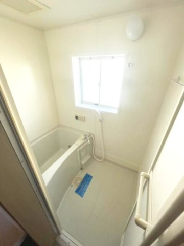 ランドビュー野毛の浴室