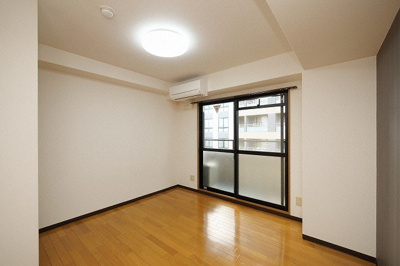 【洋室】 | ルミエール備後町