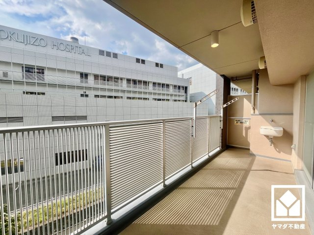 アルス京都六地蔵リスタシアのバルコニー