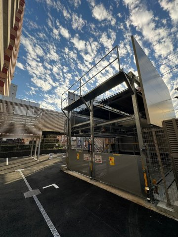 ザ・パークハビオ板橋区役所前の駐車場