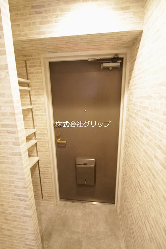 モンテベルデ横浜中央の玄関