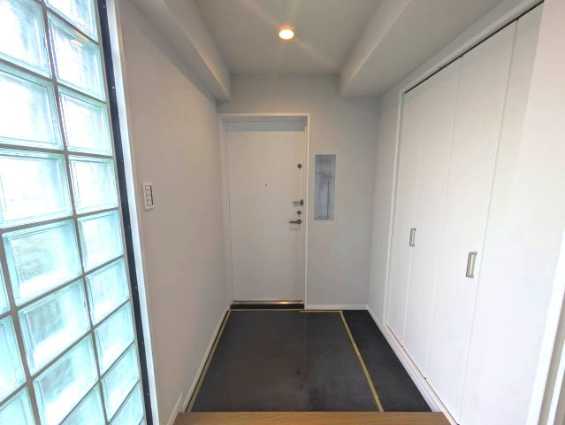 雪ノ下ロイアルハイツ　3階　リノベーションの玄関|玄関