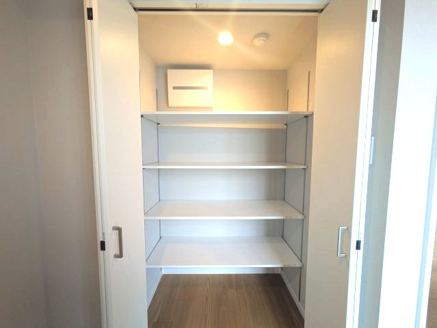 雪ノ下ロイアルハイツ　3階　リノベーションの玄関|シューズボックス