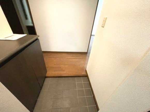 ハイツ東戸塚Ⅱ　Ｂ棟の玄関