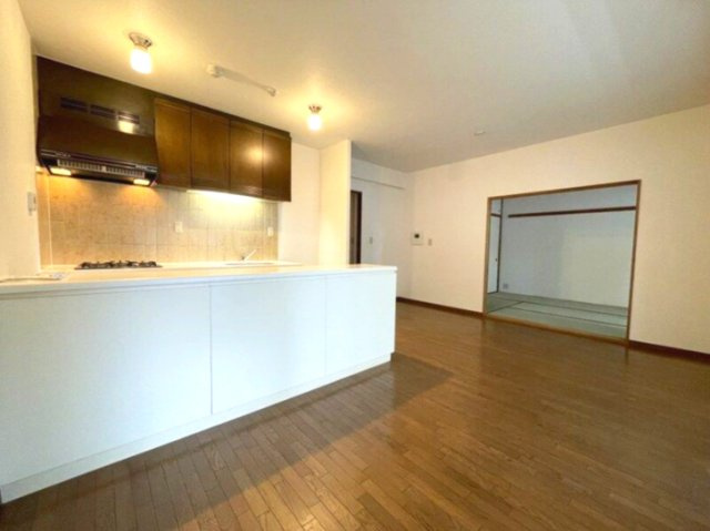 ハイツ東戸塚Ⅱ　Ｂ棟の居間・リビング