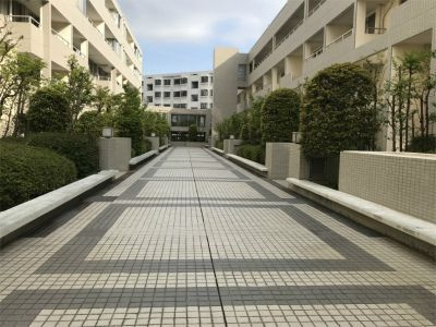 ハイツ東戸塚Ⅱ　Ｂ棟の駐車場