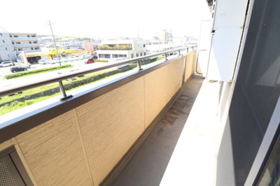 【バルコニー】 | リベルテ空港東 | 302 バルコニー
