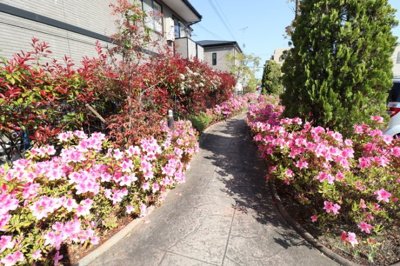  | リベルテ空港東 | 歩道