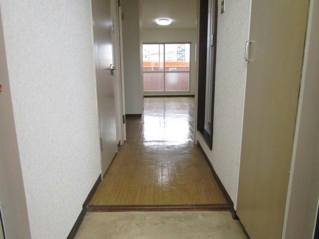 ノースコートサンスイの玄関