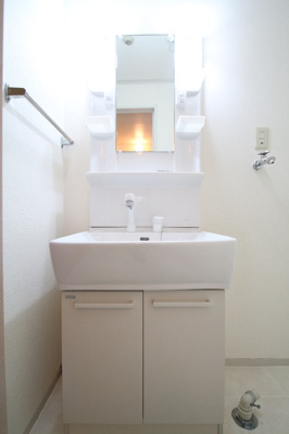 【独立洗面台】 | セジュール柏原 A棟 | 洗髪洗面化粧台