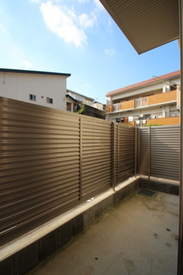 【庭】 | ユニヴェール小笹 | 102 専用庭