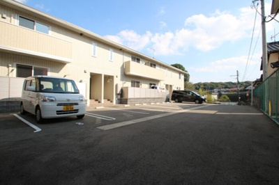 【駐車場】 | ユニヴェール小笹 | 駐車場