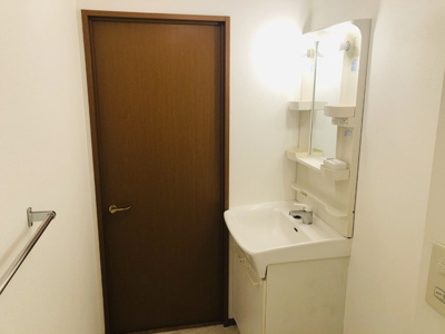  | トリアノンみどりが丘 B棟 | B203洗面室