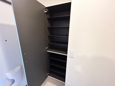  | フォレスト離宮彩館 | 下駄箱