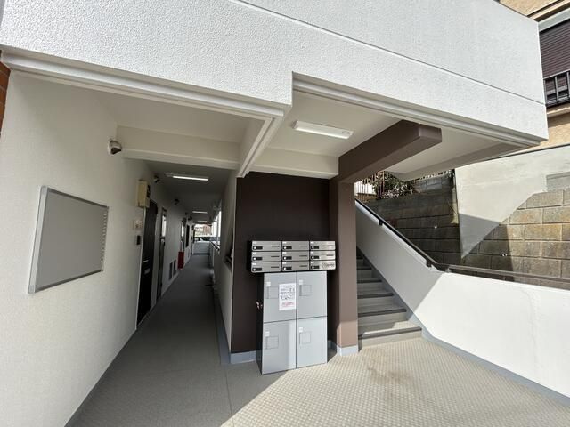 ルミエール屏風ヶ浦のエントランス