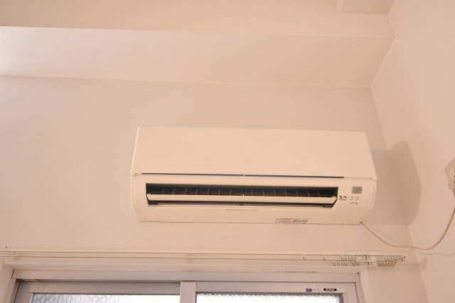 C4 koshien eastの設備|エアコン