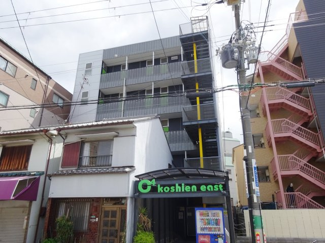 C4 koshien eastの外観