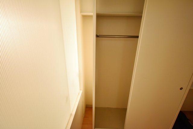 C4 koshien eastの収納