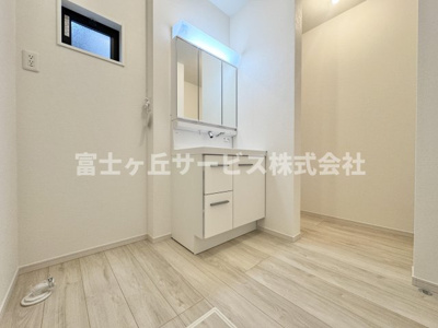 【脱衣所】 | 静岡市駿河区南安倍3丁目 2期 新築一戸建て 1号棟 | 脱衣場です