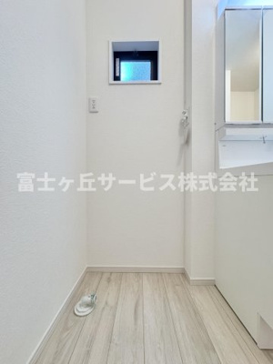 【ランドリースペース】 | 静岡市駿河区南安倍3丁目 2期 新築一戸建て 1号棟 | 洗濯機置き場です
