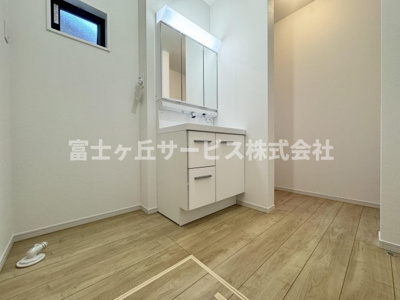 【脱衣所】 | 静岡市駿河区南安倍3丁目 2期 新築一戸建て 2号棟 | 脱衣場です