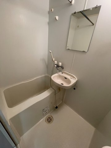 Verona府中Lussoの浴室