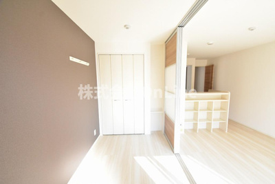 【寝室】 | リオ放出