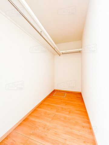 L-bloom梅満の収納|ウォークインクローゼットなので収納豊富です★