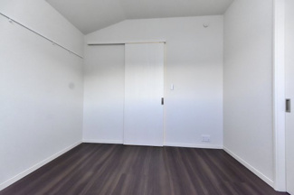 【寝室】 | COLORS WING-A