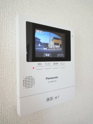 【セキュリティ】 | カームＡ | モニター付きインターホンです
