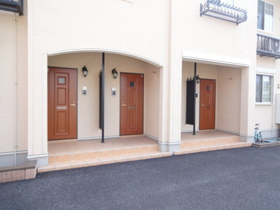 【エントランス】 | カームＡ | エントランスです