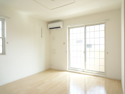 【居間・リビング】 | カームＡ | ゆったりとした居間です