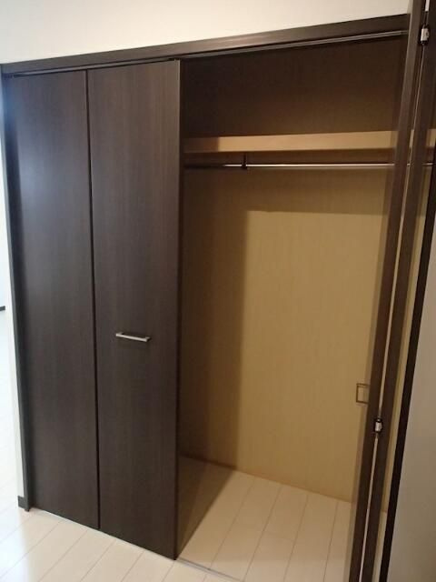 クラストガーデンⅢの収納